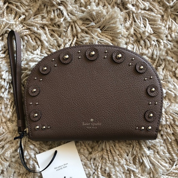 kate spade Handbags - 🆕 {Kate Spade} Shara Larchmon Ave Phone Wristlet